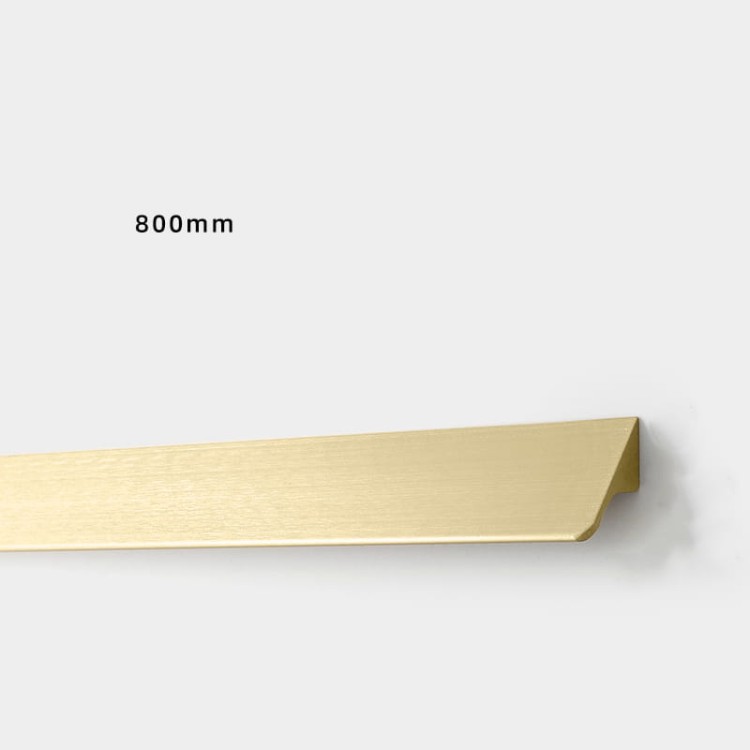 Möbelgriff Fargo – Kantengriff in gebürstetem Gold, gebürstetem Schwarz und gebürstetem Grau. Größen 96, 128, 192, 320 und 800 mm, im Loft-, Modern-, Skandi- und Industrial-Stil – egriffe.at