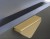 Möbelgriff Mulas – dreieckiger geometrischer Griff in Schwarz oder gebürstetem Gold. Modern und minimalistisch – egriffe.at