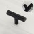 Möbelgriff Uno – T-Bar-Griff mit rundem Profil in Schwarz und gebürstetem Gold. Erhältlich als T-Bar-Knopf sowie in 96, 128, 160, 256, 512 und 850 mm – egriffe.at