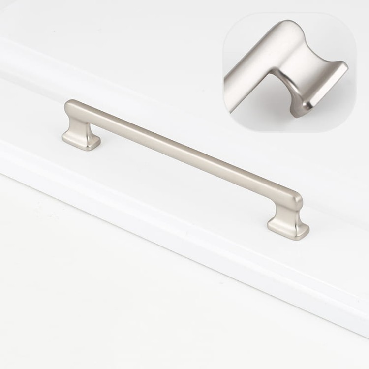 Maceo-Möbelgriff aus gebürstetem Nickel für Küchenschränke in der Größe 160 mm