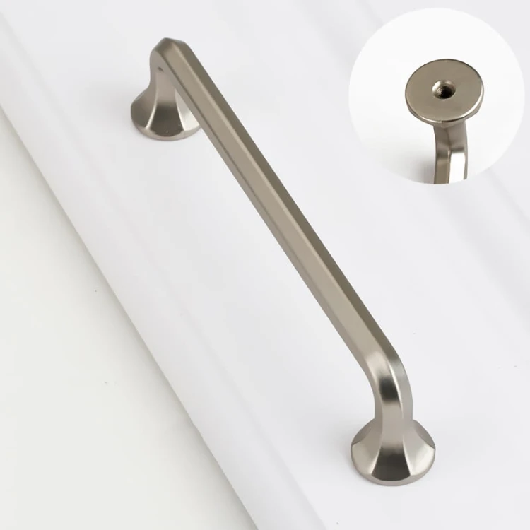 Länglicher Grillo-Möbelgriff in gebürstetem Nickel, 160 mm