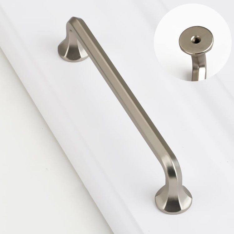 Möbelgriff Grillo – eleganter länglicher Griff und sechseckiger Knopf für Schränke und Schubladen in gebürstetem Gold, Schwarz, gebürstetem Nickel und Perlgrau – egriffe.at.