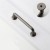 Möbelgriff Grillo – eleganter länglicher Griff und sechseckiger Knopf für Schränke und Schubladen in gebürstetem Gold, Schwarz, gebürstetem Nickel und Perlgrau – egriffe.at.