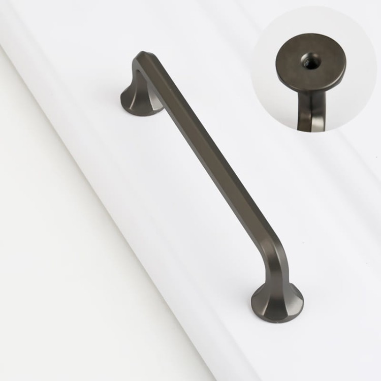 Möbelgriff Grillo – eleganter länglicher Griff und sechseckiger Knopf für Schränke und Schubladen in gebürstetem Gold, Schwarz, gebürstetem Nickel und Perlgrau – egriffe.at.