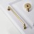 Möbelgriff Grillo – eleganter länglicher Griff und sechseckiger Knopf für Schränke und Schubladen in gebürstetem Gold, Schwarz, gebürstetem Nickel und Perlgrau – egriffe.at.