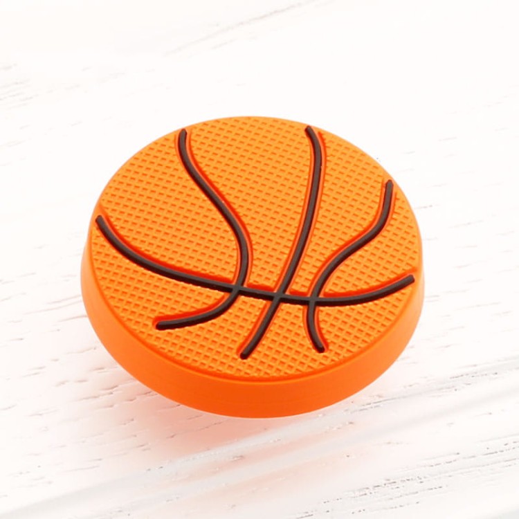 Kinder-Möbelgriff Basketball – orangefarbener Möbelknopf in Form eines Basketballs für Schränke und Kommoden im Kinderzimmer, erhältlich im Shop egriffe.at