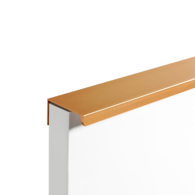 Möbelgriff Lonia – Kantengriff im Industrial-, Loft-, Modern- und Skandi-Stil in Schwarz, Grau, gebürstetem Gold und Champagnergold. Größen 96, 128, 160, 192, 224 und 800 mm – egriffe.at