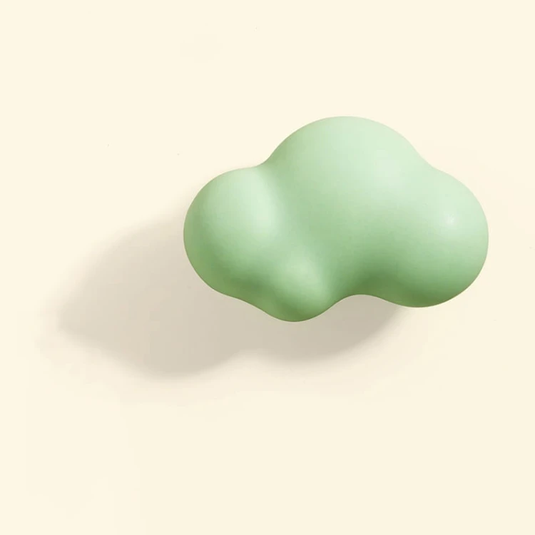 Pastelowo-zielona gałka do mebli Cloud chmurka, bezpieczny uchwyt do pokoju malucha
