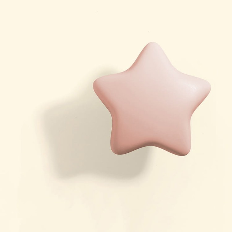 Kindermöbelgriff Misia in Form eines pastellfarbenen Sterns, ideal für Kommoden, Schränke und Schubladen im Kinderzimmer. Farben: Rosa, Grün, Weiß und Blau. Märchenhaft-modernes Design, Montageschrauben im Set.