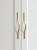 Möbelgriff Imperio – länglicher Griff in Gold, Schwarz oder gebürstetem Grau, aus kratzfestem Metall. Längen 160–800 mm, ideal für große Fronten, Schiebetürschränke und moderne Einbauten.